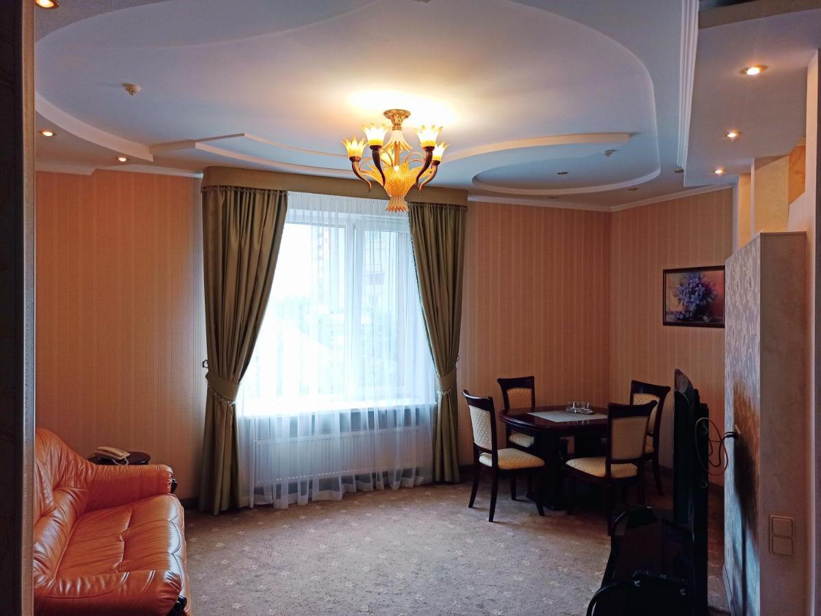 Hotel Status Виниця Екстериор снимка