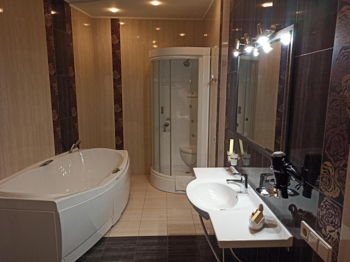 Hotel Status Виниця Екстериор снимка