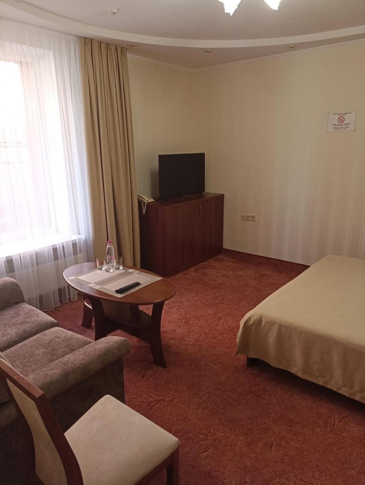 Hotel Status Виниця Екстериор снимка