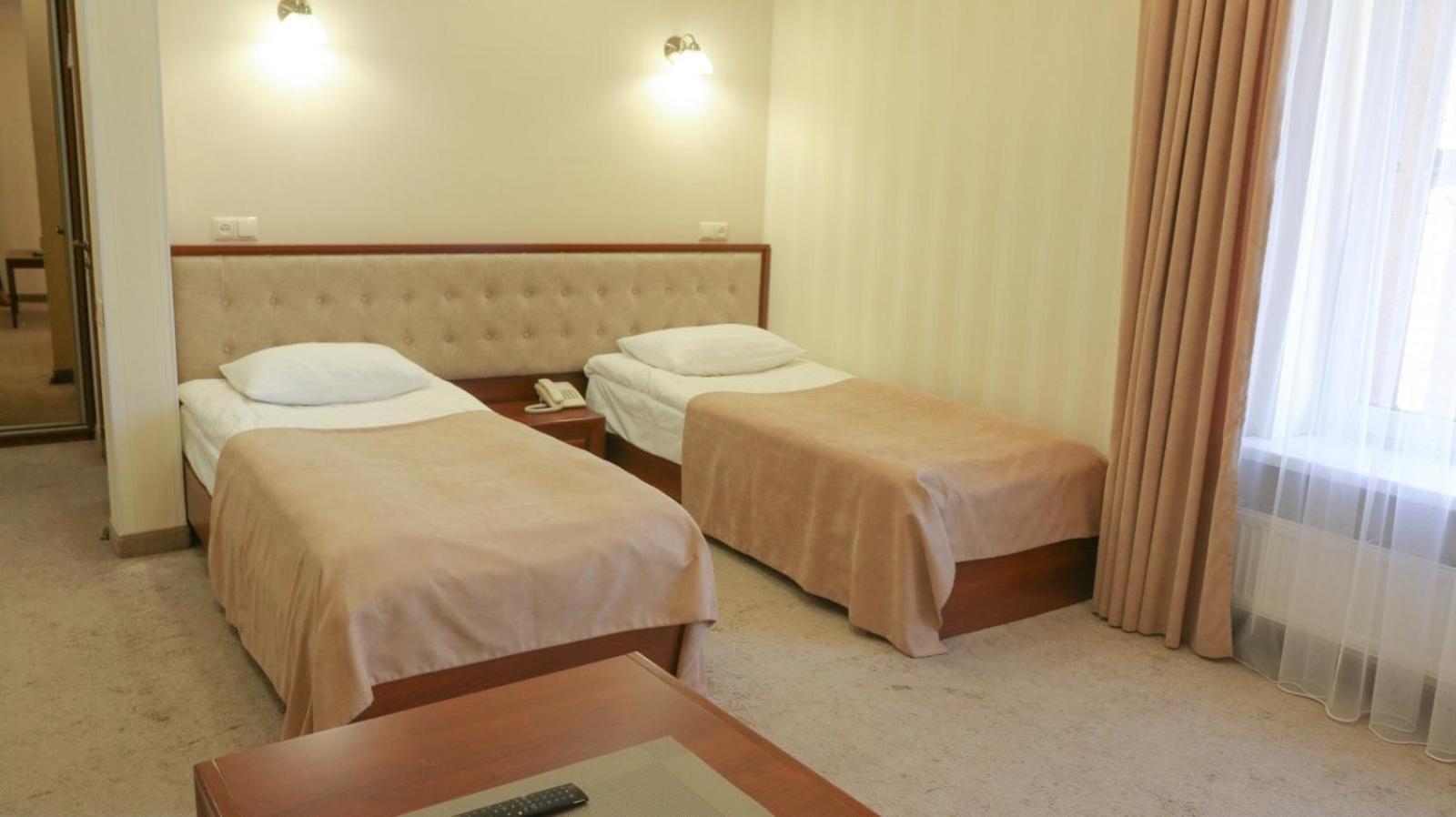 Hotel Status Виниця Екстериор снимка