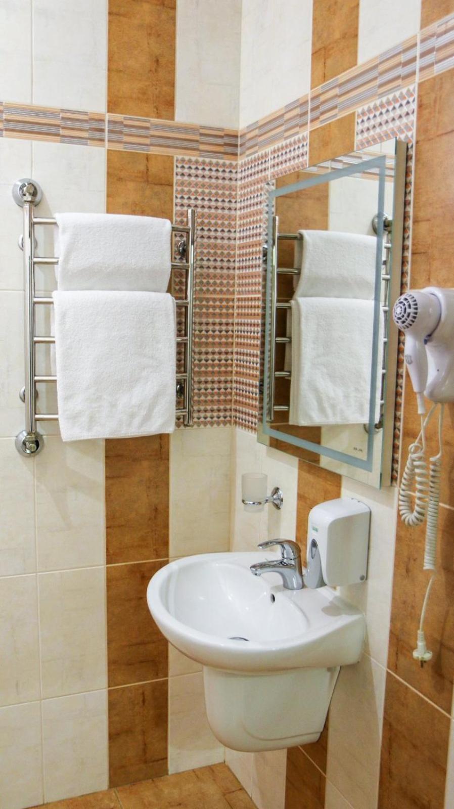 Hotel Status Виниця Екстериор снимка