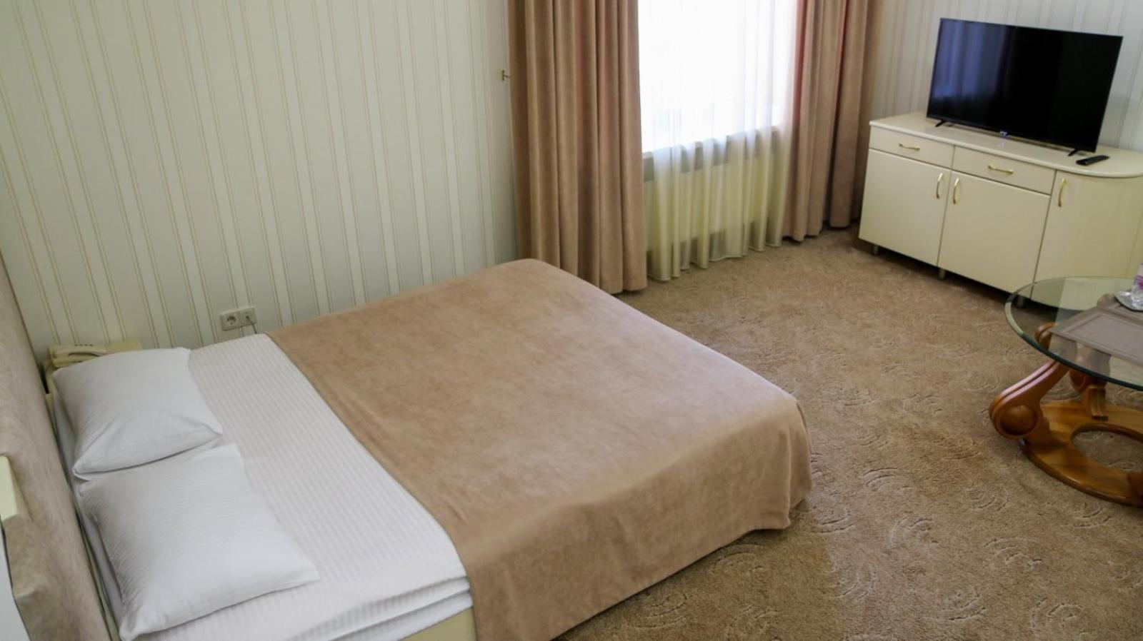 Hotel Status Виниця Екстериор снимка